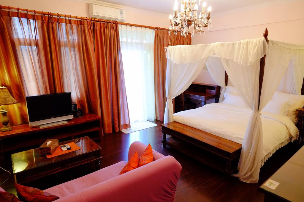 Moon House B&B Hualien stad Exteriör bild