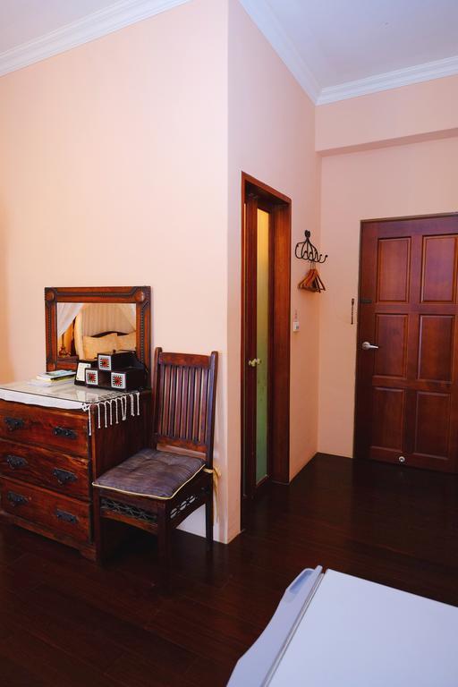 Moon House B&B Hualien stad Exteriör bild
